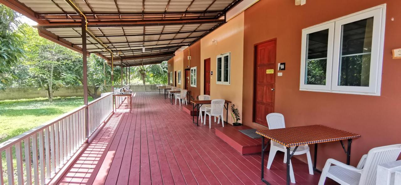 Baan Pordee Homestay Phayayen Екстер'єр фото