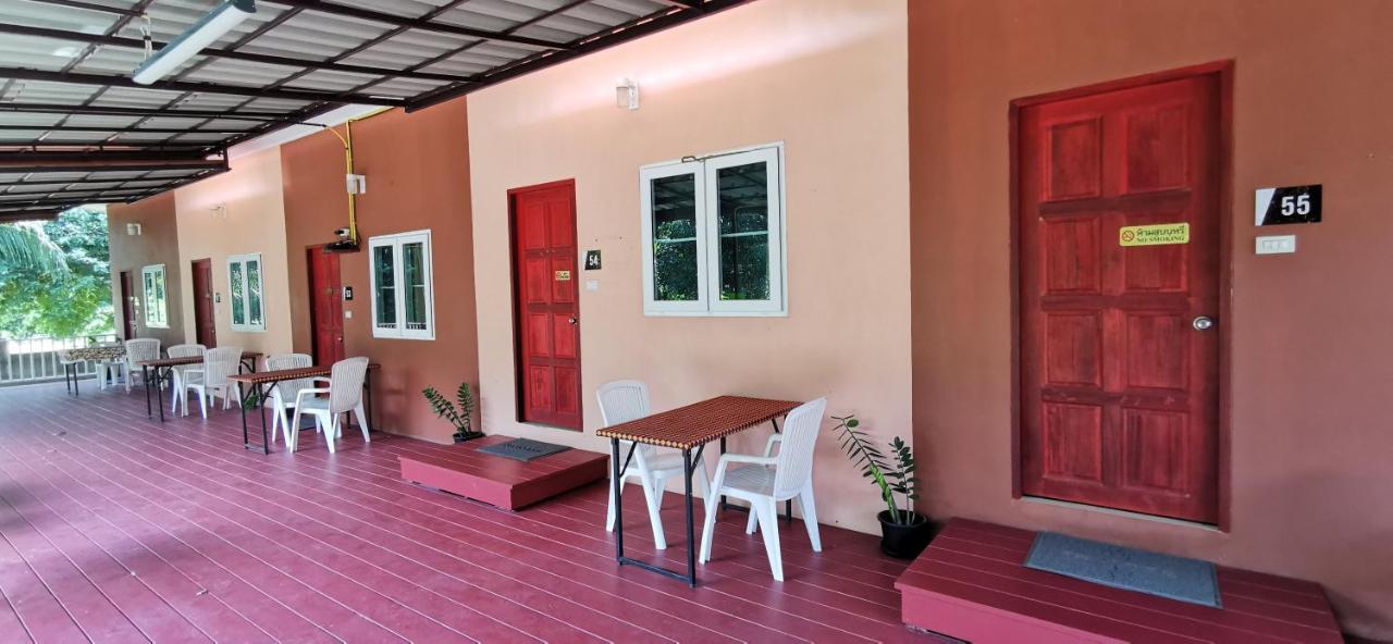 Baan Pordee Homestay Phayayen Екстер'єр фото