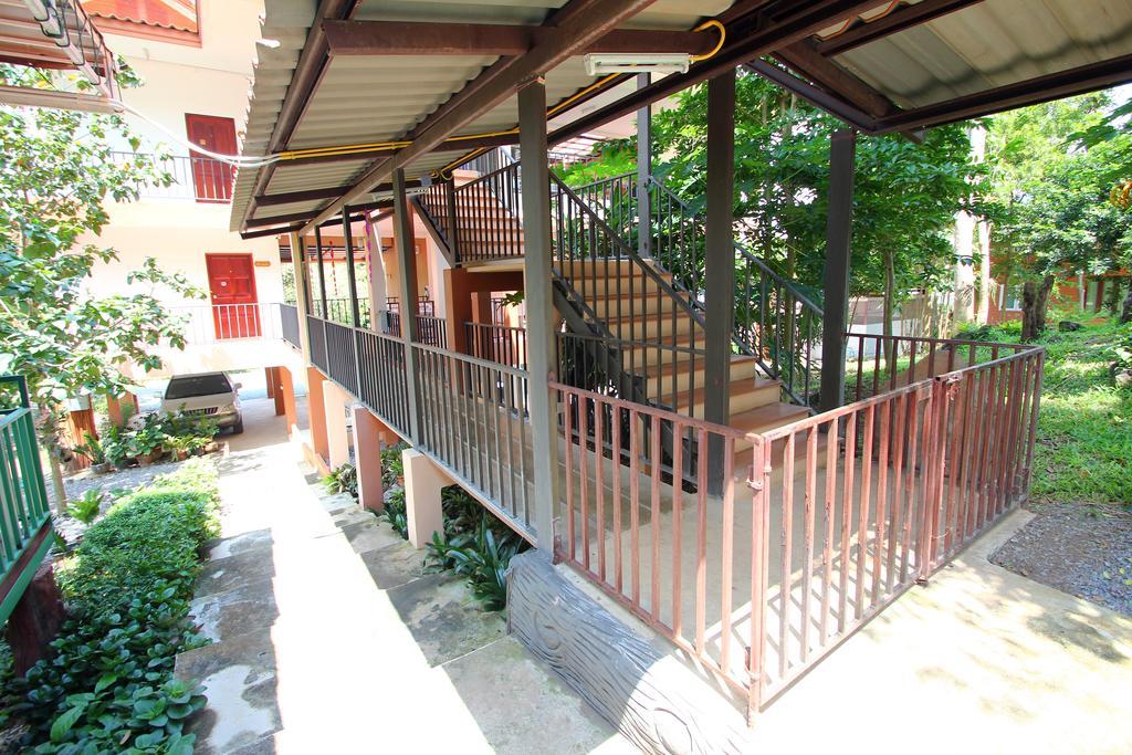 Baan Pordee Homestay Phayayen Екстер'єр фото